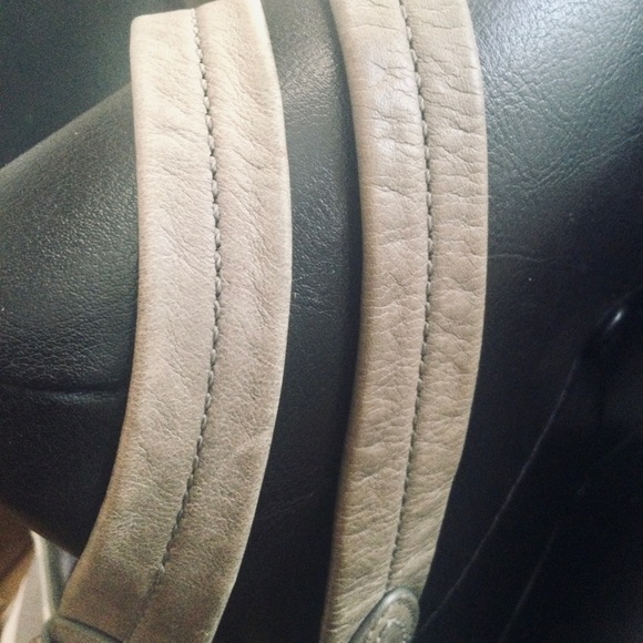 Coach Maggie Op Art Signature Silver Handbag - Picture 8 of 16